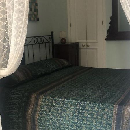 La Stanza Di Zeza Bed & Breakfast Napoli Ngoại thất bức ảnh